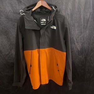 New with tags, never worn North Face Jacket Hoodie